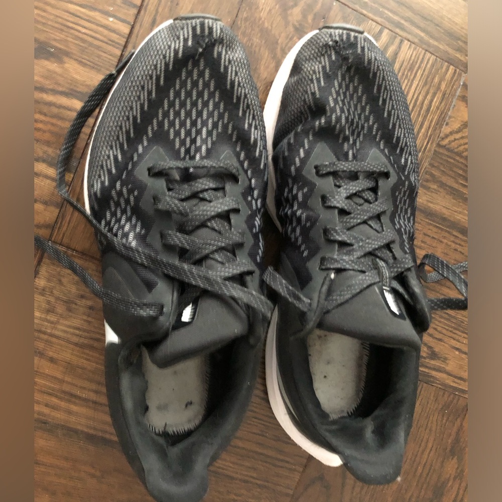 Nike sneakers gently used